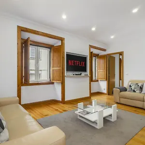 https://whome-alfama-deluxe-apartment.hotels-lisbon-portugal.com