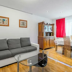 Antonia Apartment